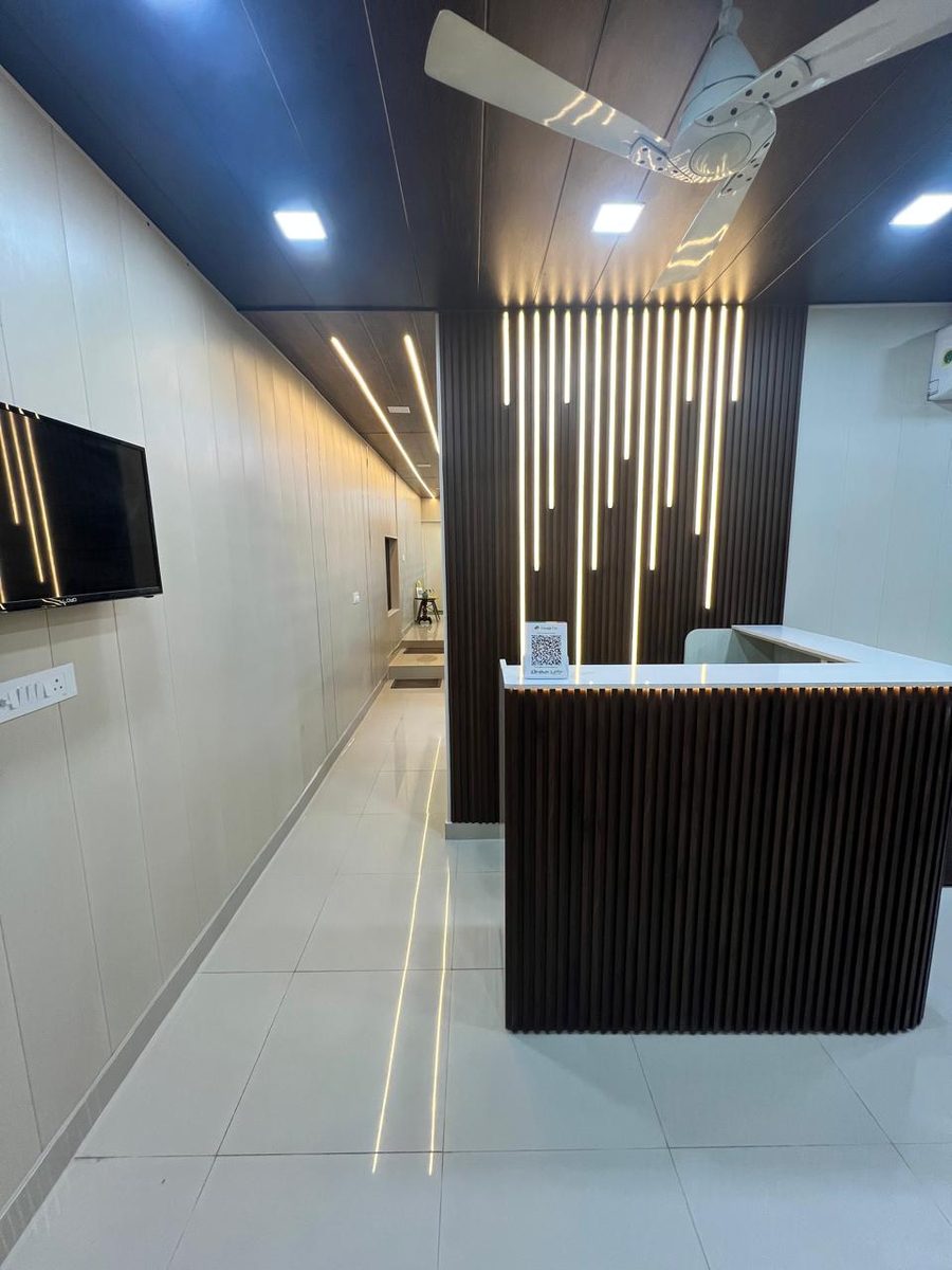 The corridor from the entrance of the clinic, looking towards reception